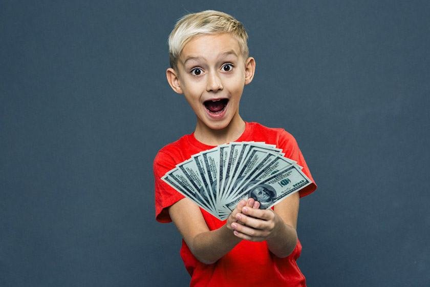 A kid is happy because his parent find the best way to invest $1000 for a child